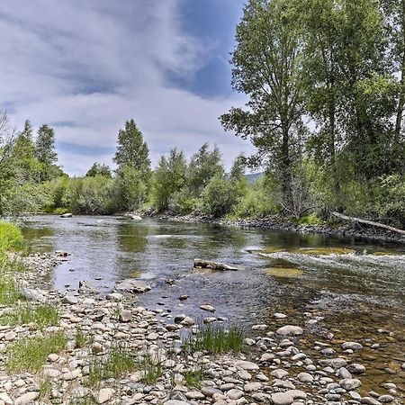Riverfront Cabin About 4 Mi To Granby Ranch! מראה חיצוני תמונה