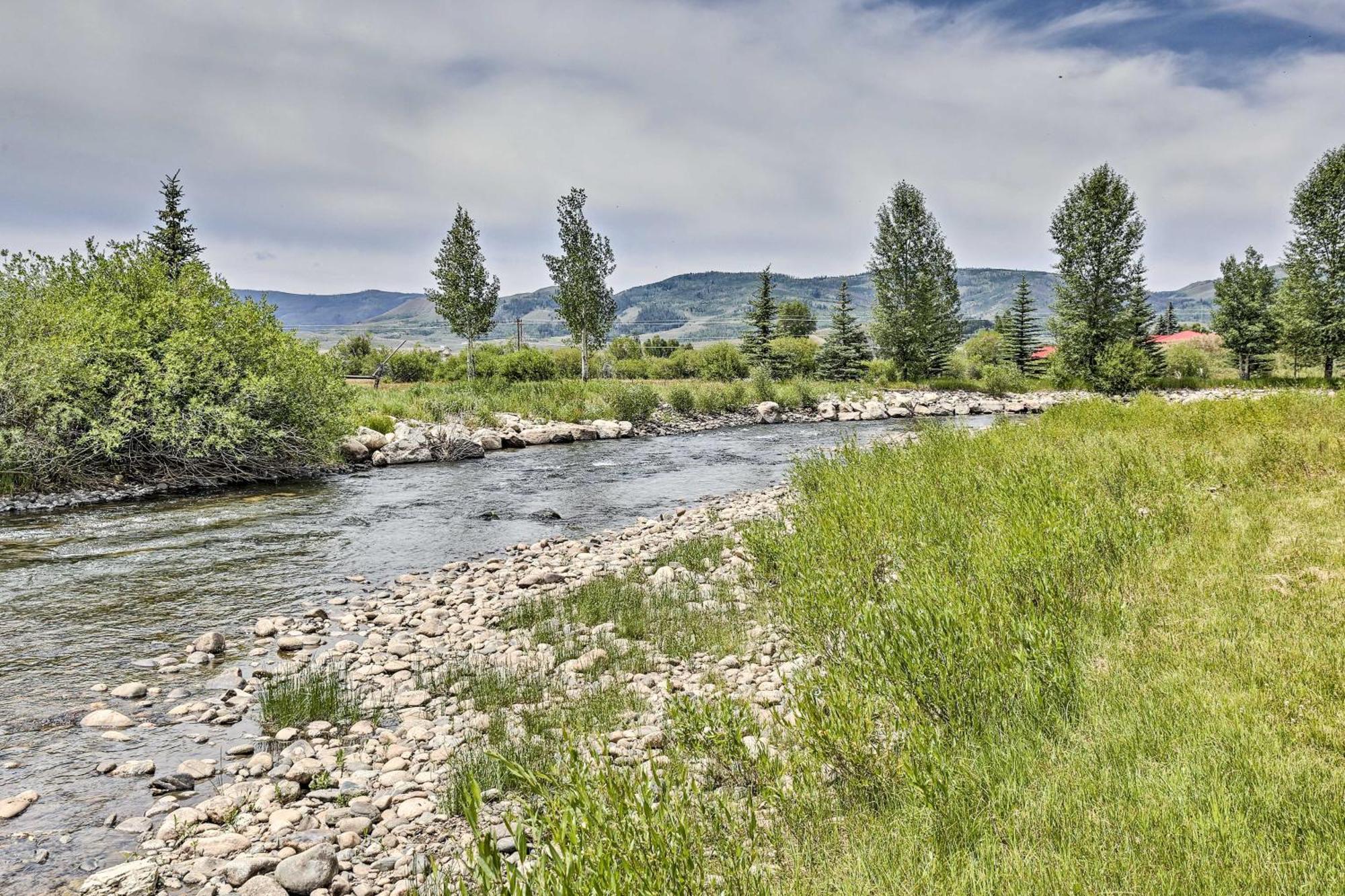 Riverfront Cabin About 4 Mi To Granby Ranch! מראה חיצוני תמונה